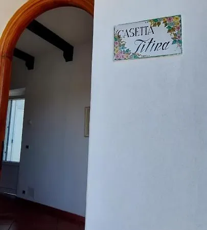 La Piccola Grande Casetta Titina * Lacco Ameno (Isola d'Ischia)